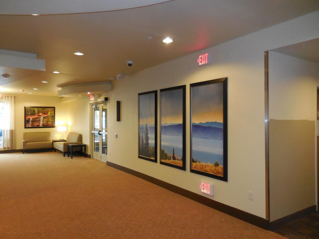 Ledgestone Hotel Vernal Exterior photo
