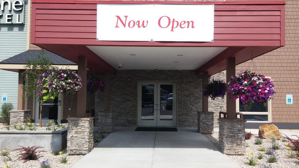 Ledgestone Hotel Vernal Exterior photo