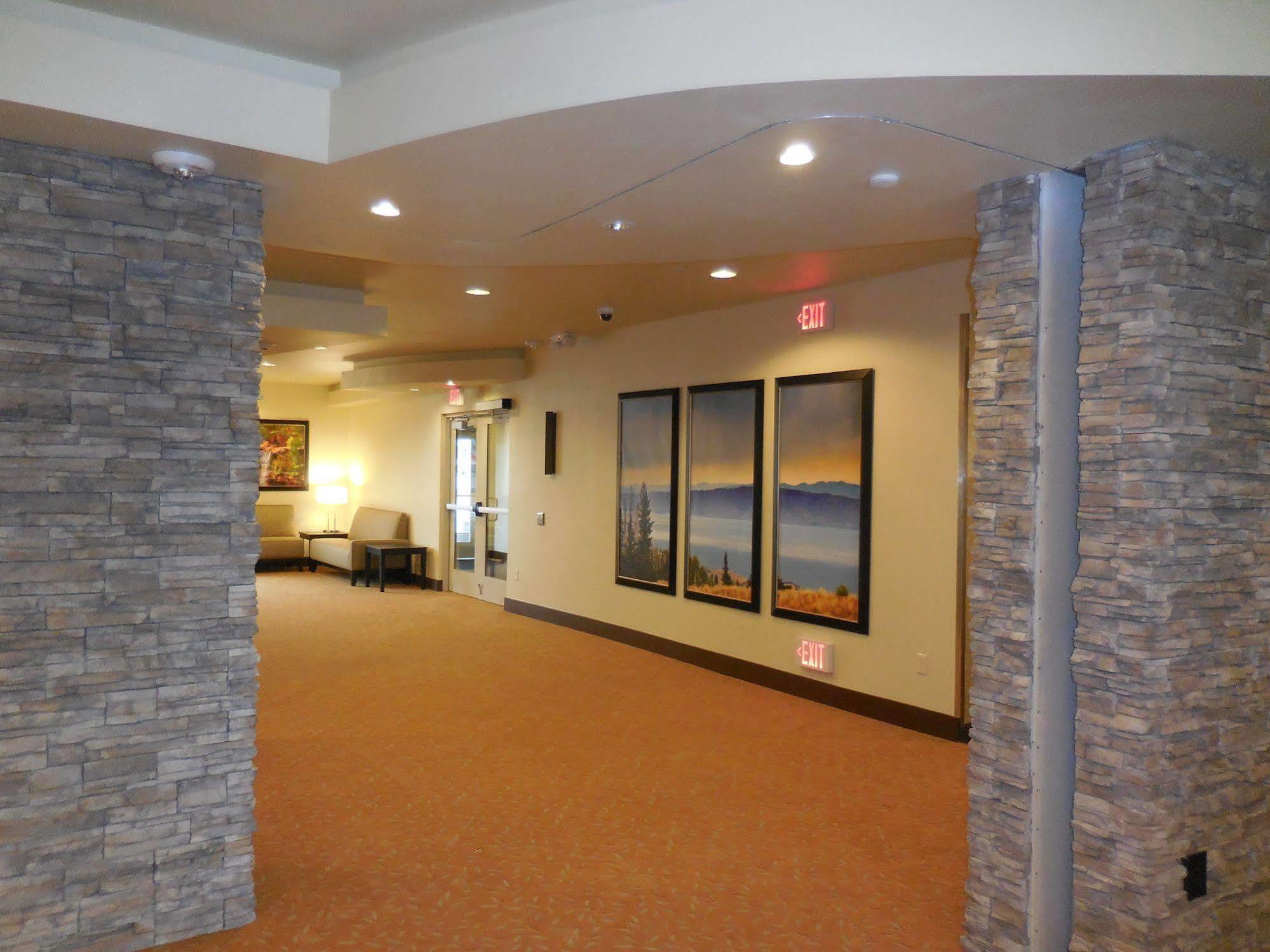 Ledgestone Hotel Vernal Exterior photo