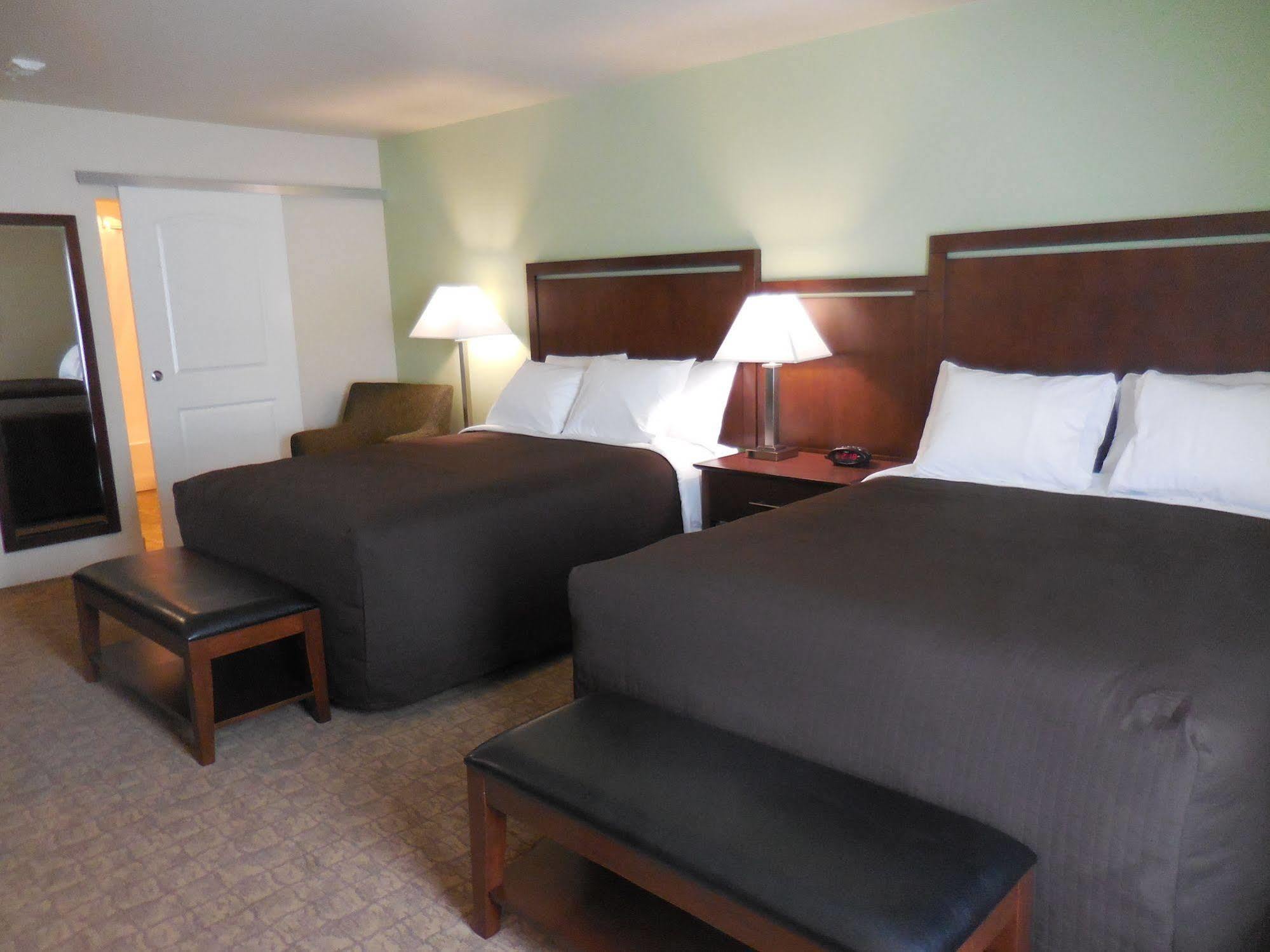 Ledgestone Hotel Vernal Exterior photo